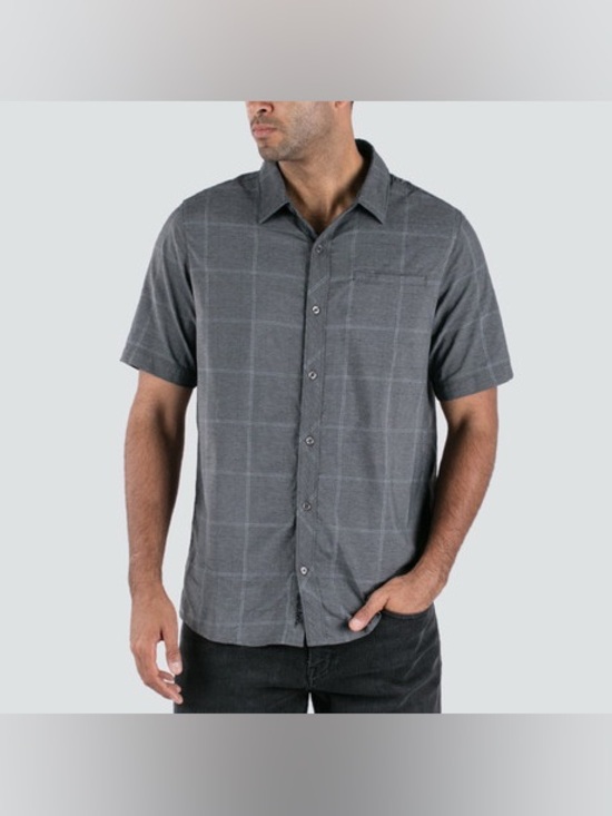 Travis Mathew Other - Travis Mathew Short Sleeve Plaid Button-up Shirt - Size XL